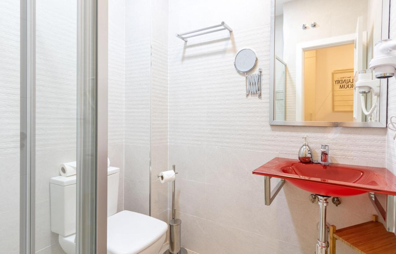 Apartamento Nine O'Clock Metrosol by Valcambre Sevilla Exterior foto