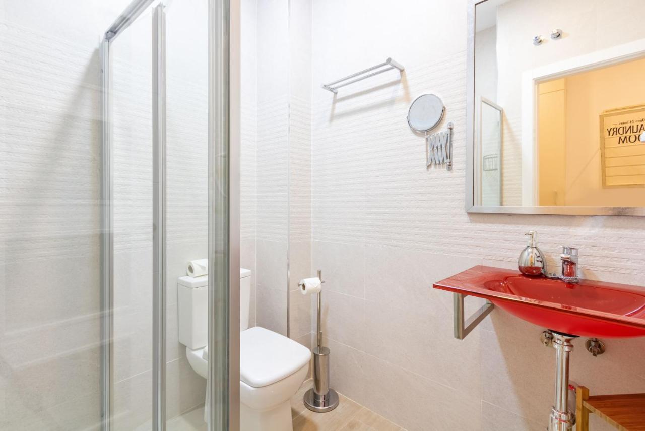 Apartamento Nine O'Clock Metrosol by Valcambre Sevilla Exterior foto