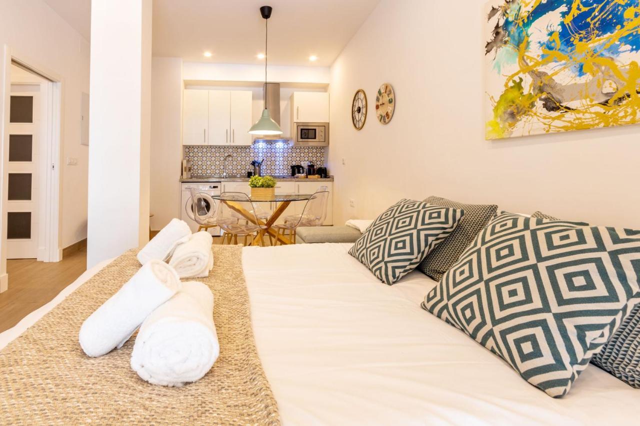 Apartamento Nine O'Clock Metrosol by Valcambre Sevilla Exterior foto