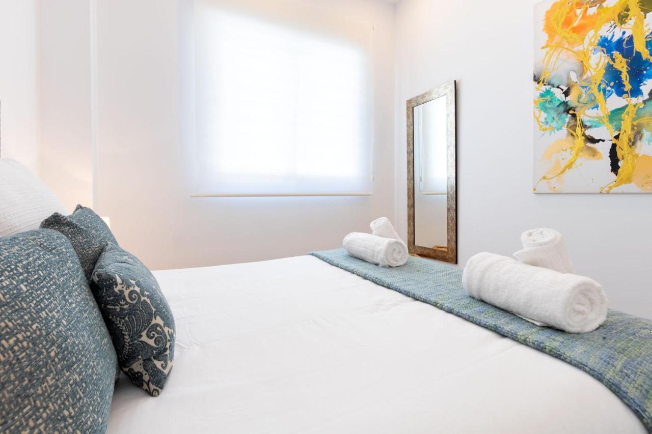 Apartamento Nine O'Clock Metrosol by Valcambre Sevilla Exterior foto